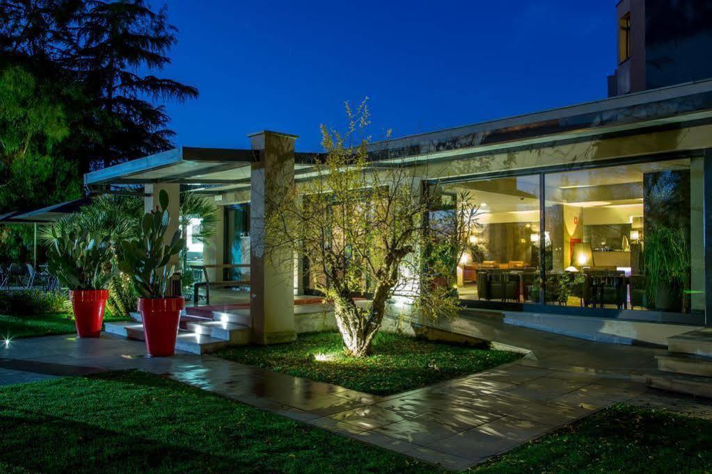 Park Hotel Sabina Мальяно-Сабіна Екстер'єр фото